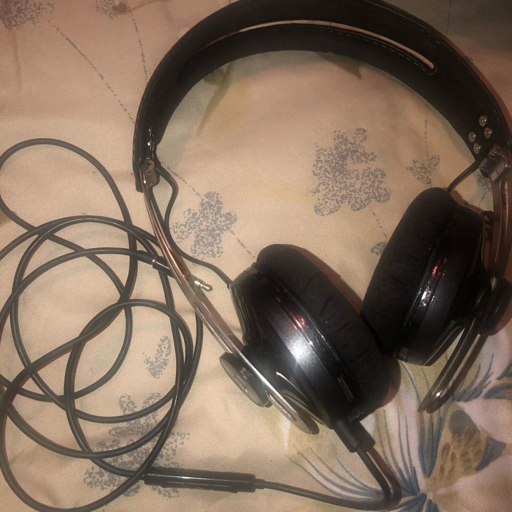 Headset
